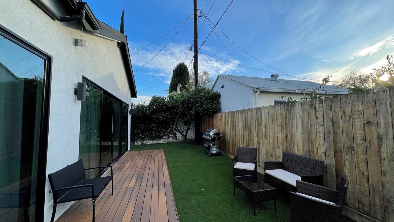 Photo of Outdoor in Encino