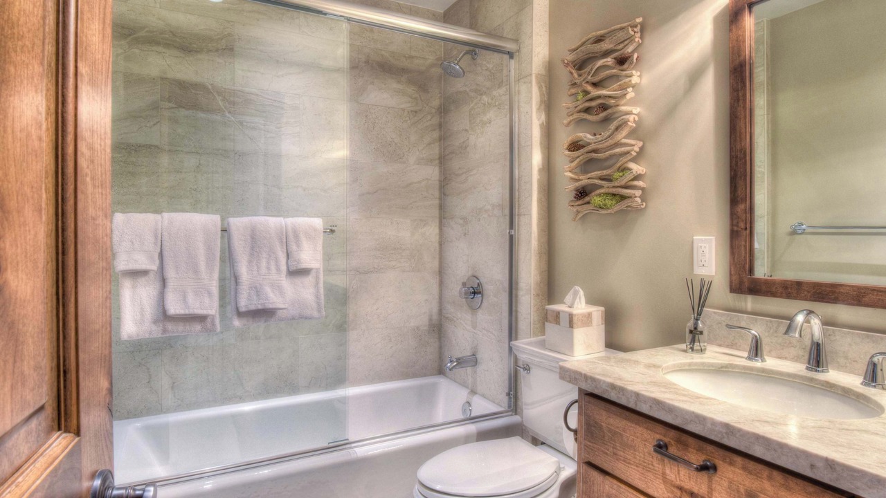 Photo of Bathroom in Tahoma