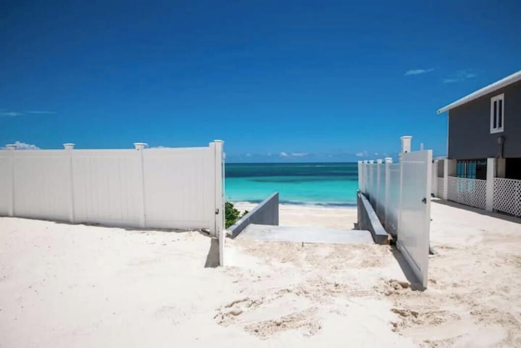 Photo of Others in Bahama Palm Shores