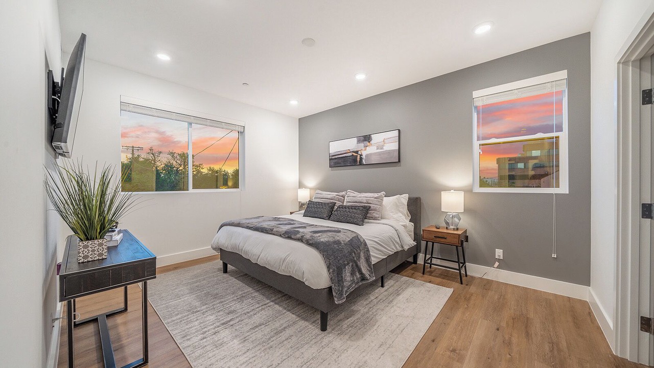 Photo of Bedroom in Valley Village