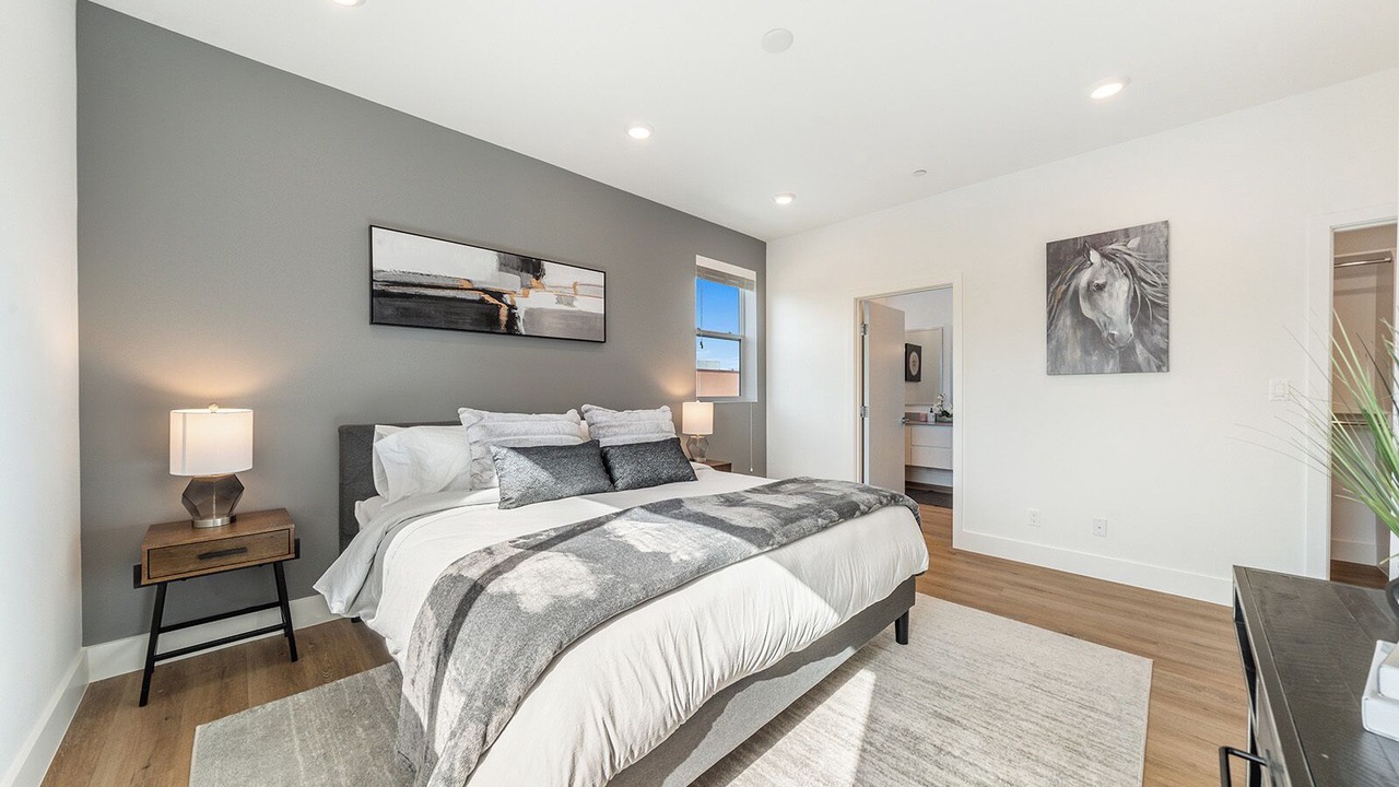 Photo of Bedroom in Valley Village