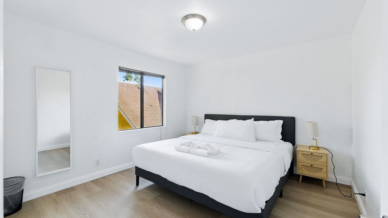 Photo of Bedroom in Oakland