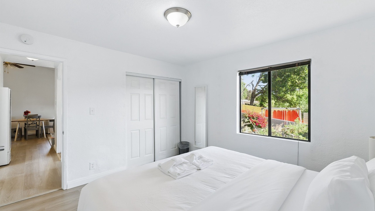 Photo of Bedroom in Oakland