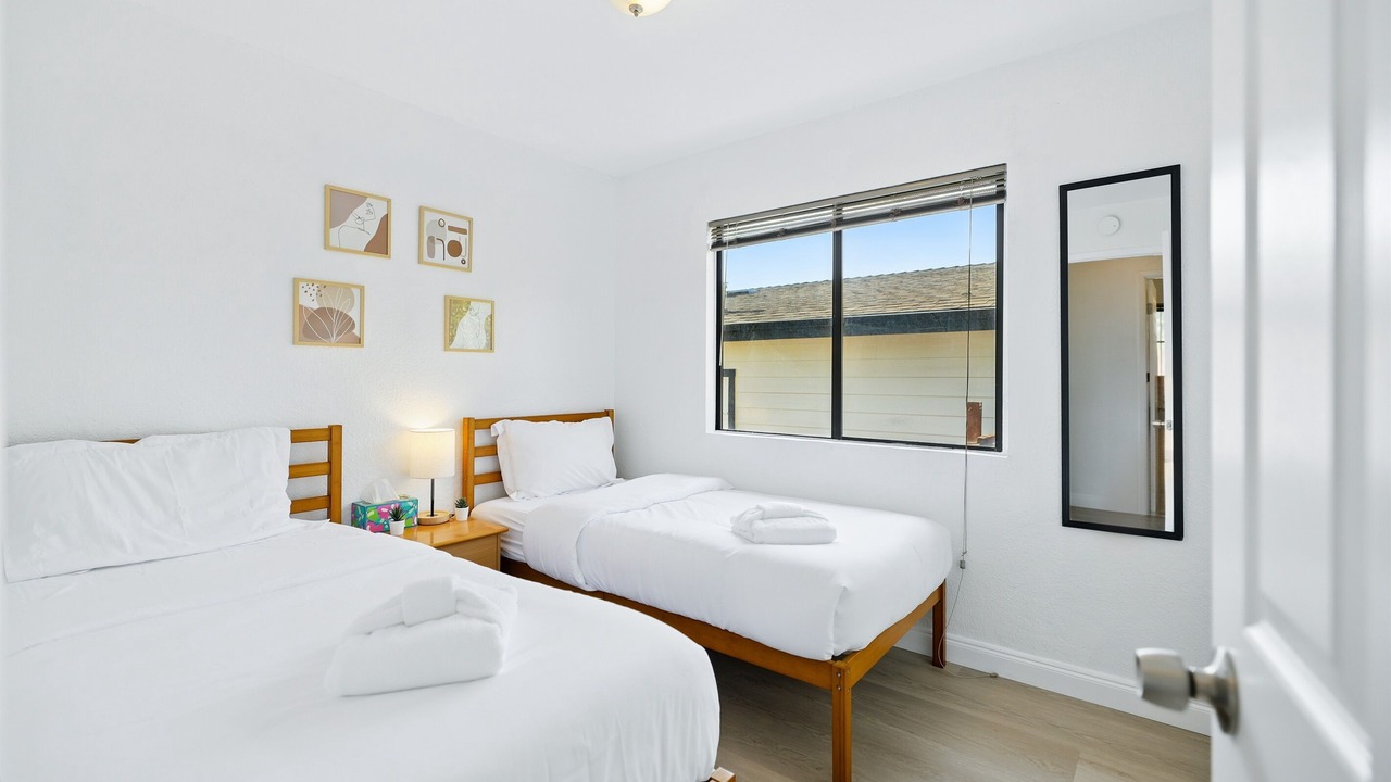 Photo of Bedroom in Oakland