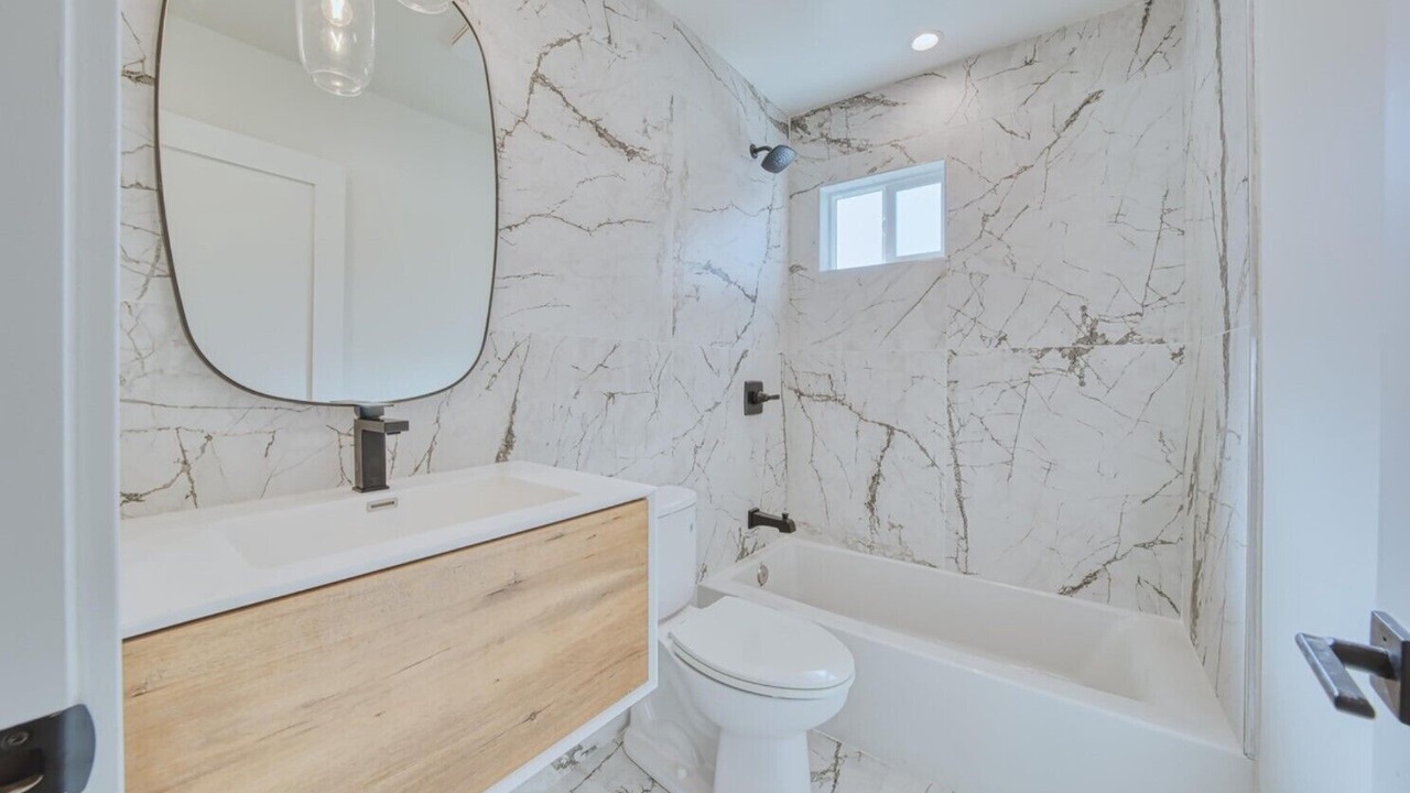 Photo of Bathroom in Paradise Park