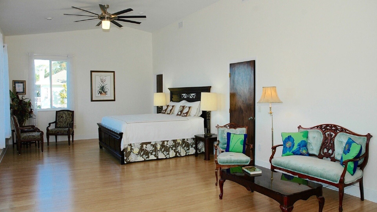 Photo of Bedroom in Oakview Heights