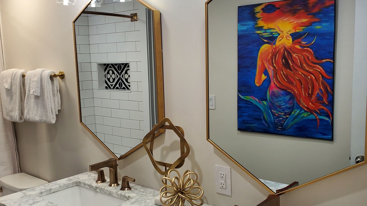 Photo of Bathroom in Orange Beach East