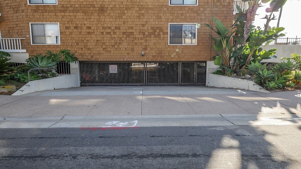 Photo of Others in Balboa Peninsula