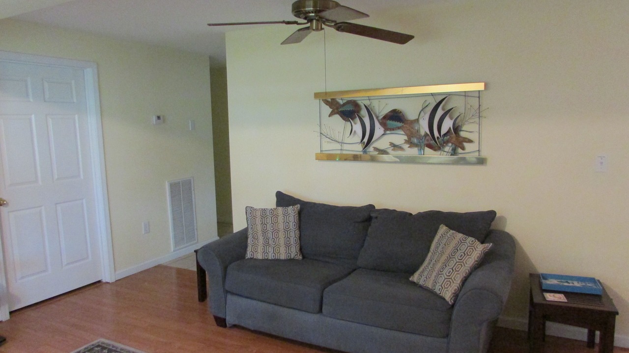 Photo of Bedroom in Long Beach