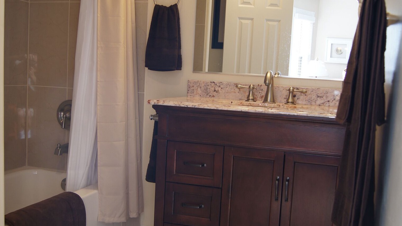 Photo of Bathroom in Grant Hill