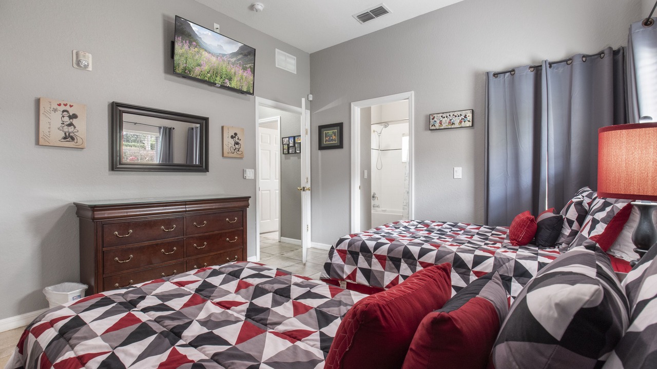 Photo of Bedroom in Bahama Bay
