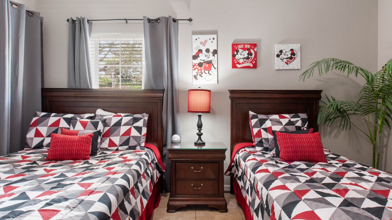 Photo of Bedroom in Bahama Bay