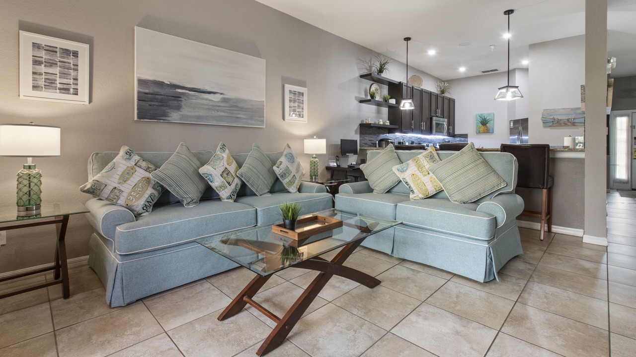 Photo of Livingroom in Bahama Bay