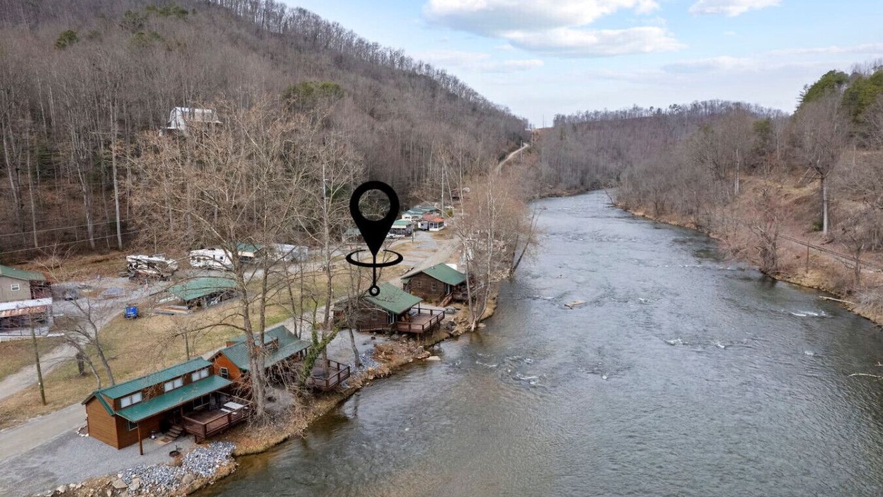 Photo of Others in Dillsboro