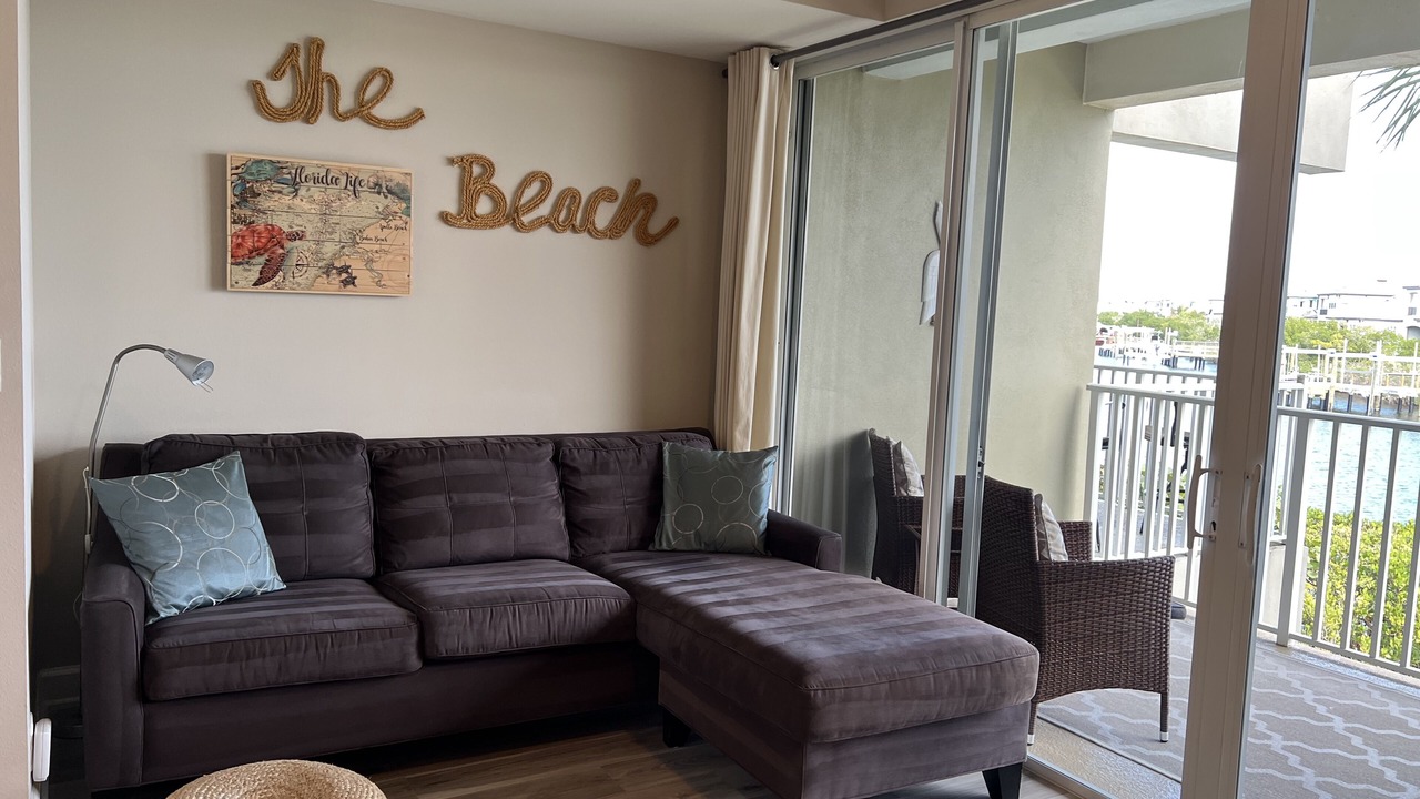Photo of Livingroom in Ruskin