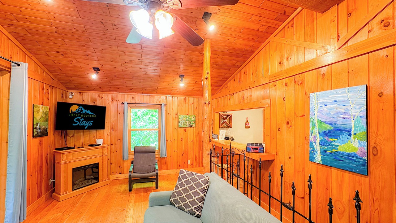Photo of Livingroom in Whittier