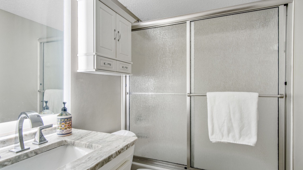 Photo of Bathroom in Ono Island