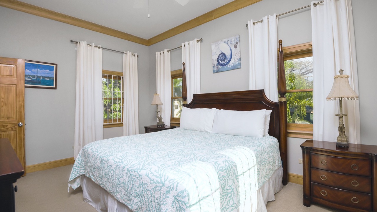 Photo of Bedroom in Nassau
