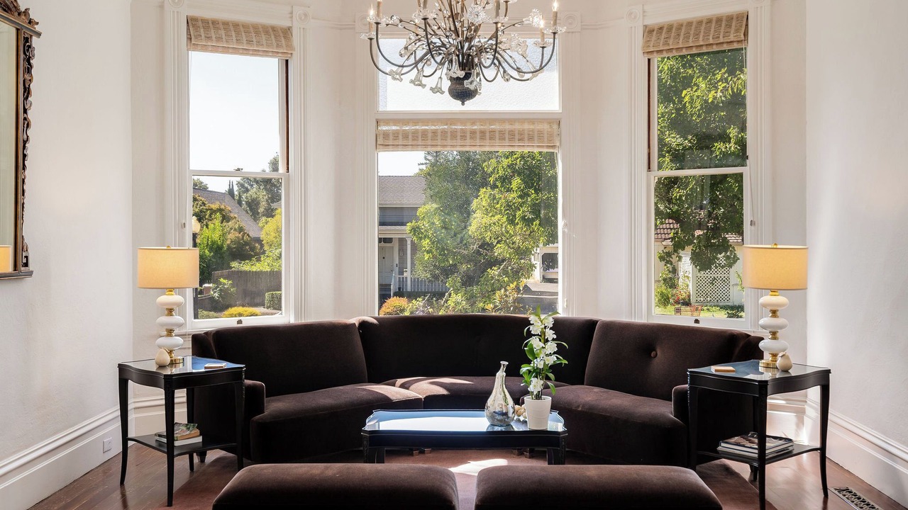 Photo of Livingroom in Napa
