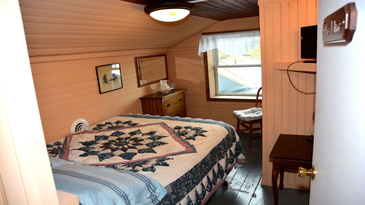 Photo of Bedroom in Hammondsport