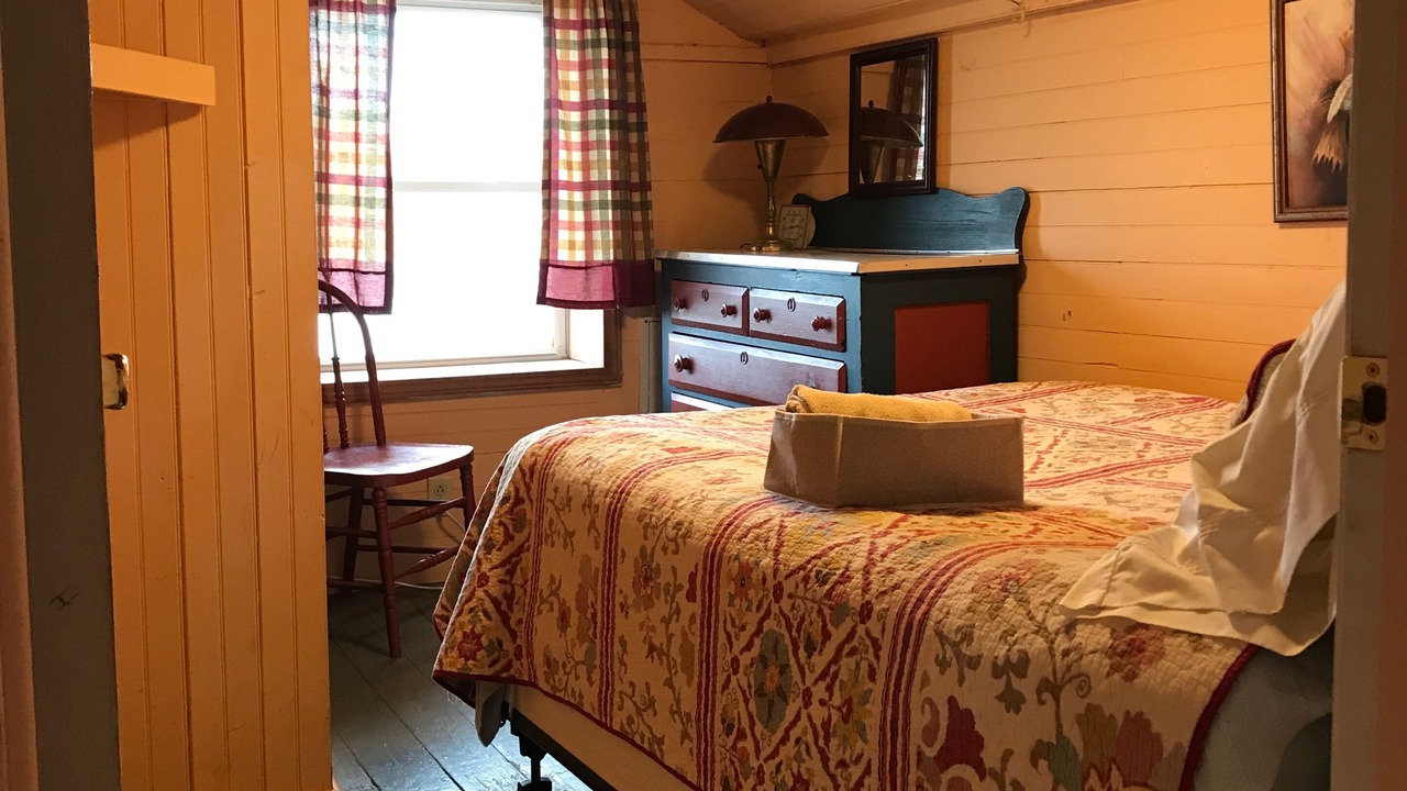 Photo of Bedroom in Hammondsport