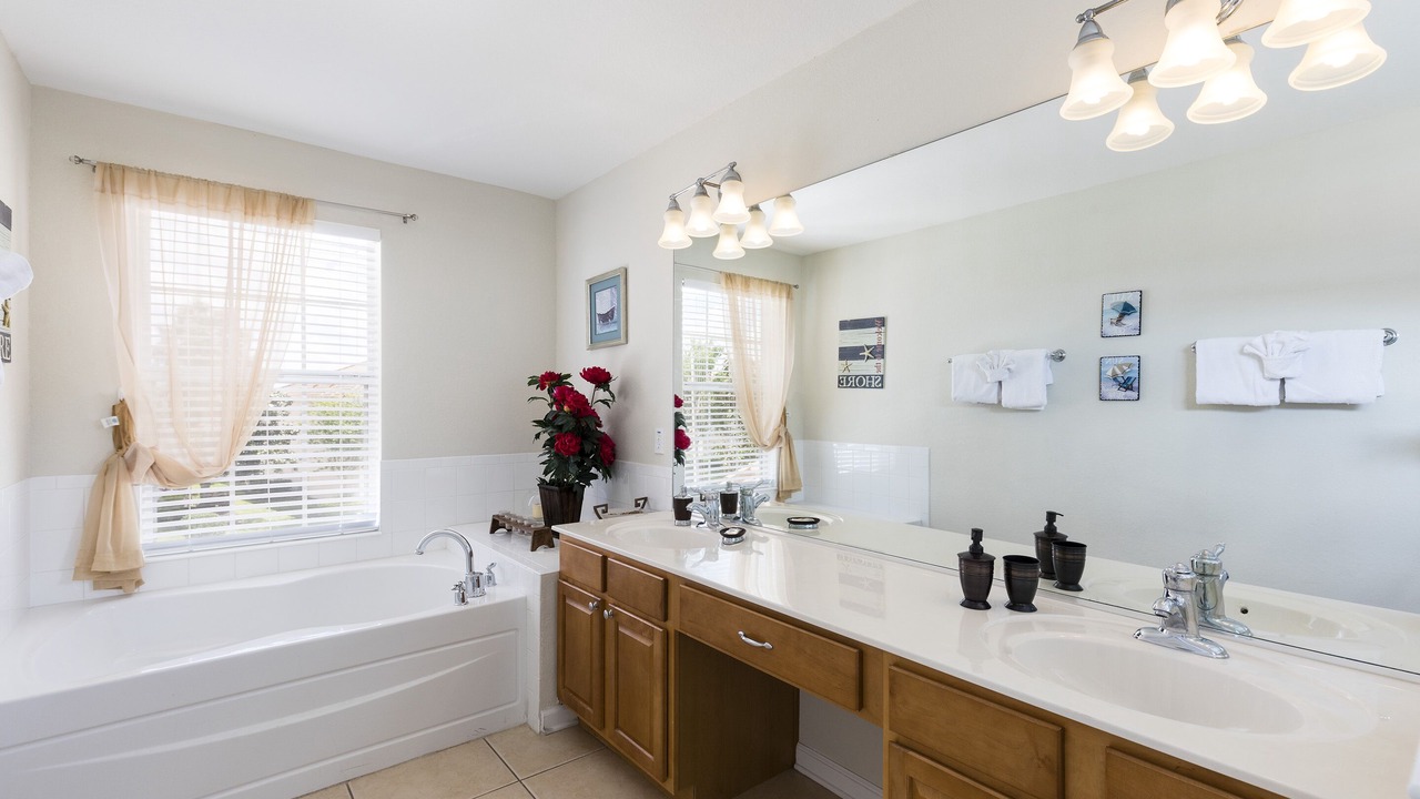 Photo of Bathroom in Windsor Hills