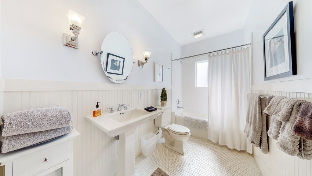 Photo of Bathroom in Sonoma