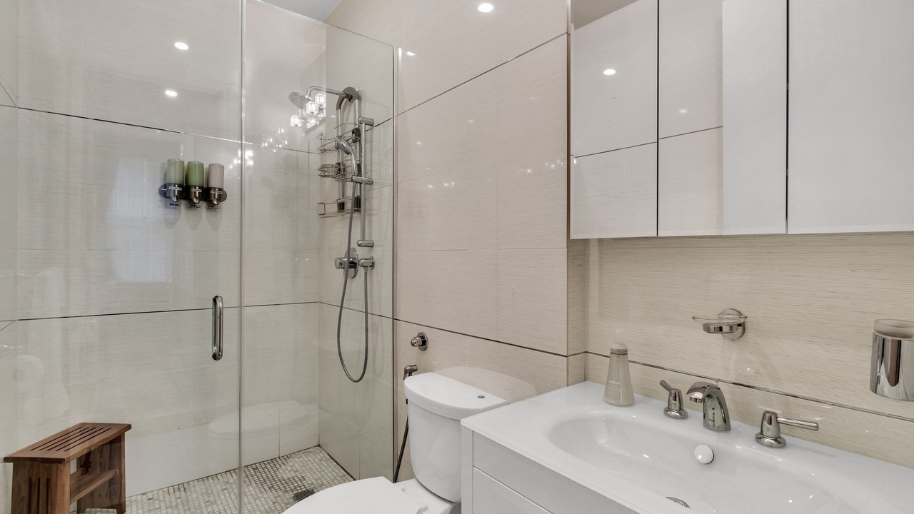 Photo of Bathroom in Central Park South