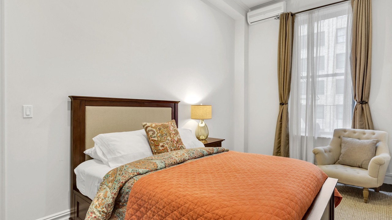 Photo of Bedroom in Central Park South