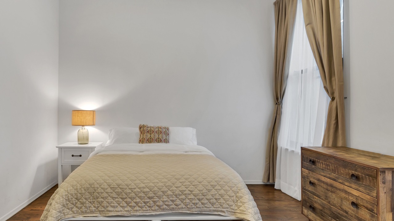 Photo of Bedroom in Central Park South