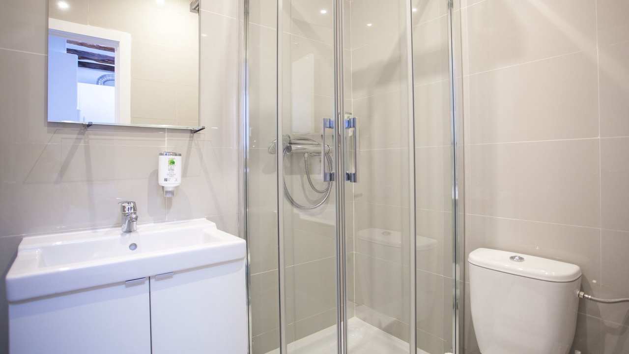 Photo of Bathroom in Malasana