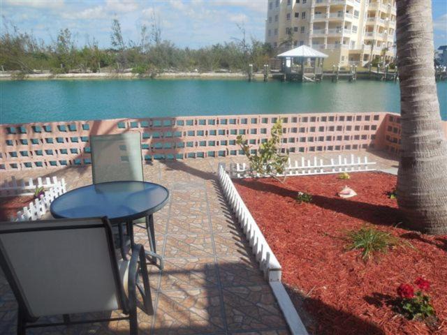 Photo of Patio Balcony in Bahamia West