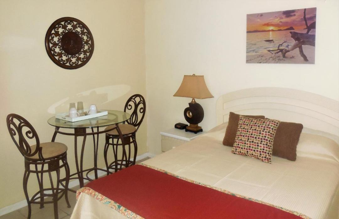 Photo of Bedroom in Bahamia West