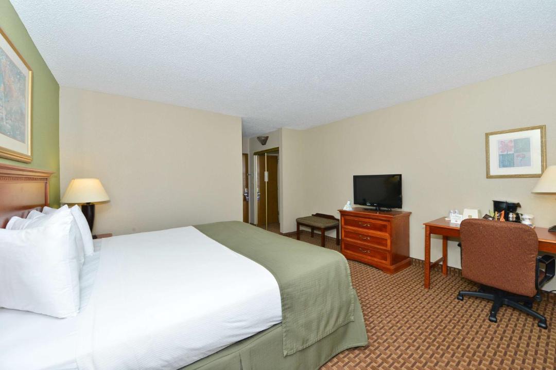 Photo of Bedroom in Northeast Raleigh