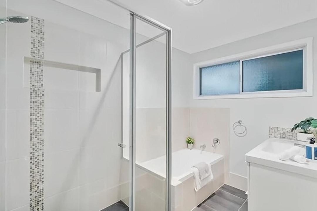 Photo of Bathroom in Springwood