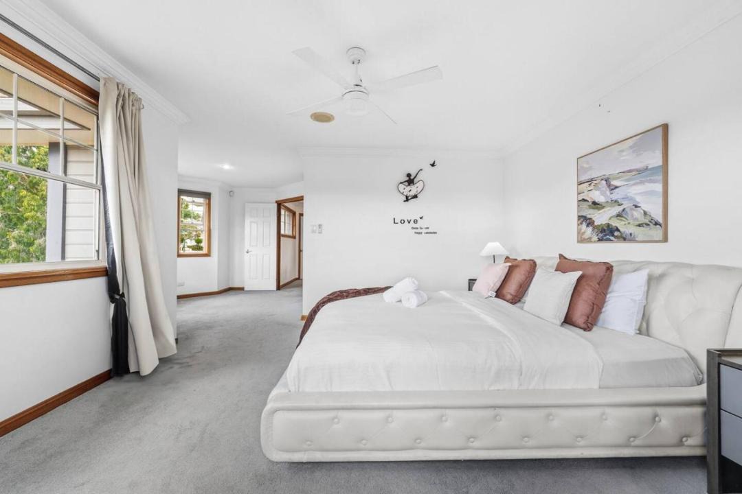 Photo of Bedroom in Parkinson