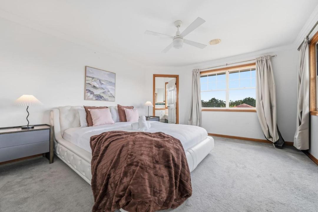 Photo of Bedroom in Parkinson