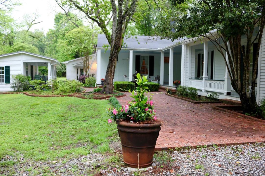 Photo of Buildings in Port Gibson