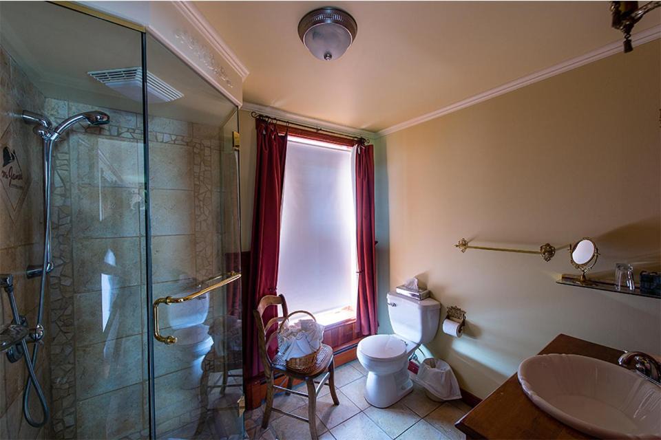 Photo of Bathroom in Riviere-du-Loup Regional County Municipality