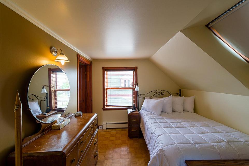 Photo of Bedroom in Riviere-du-Loup Regional County Municipality