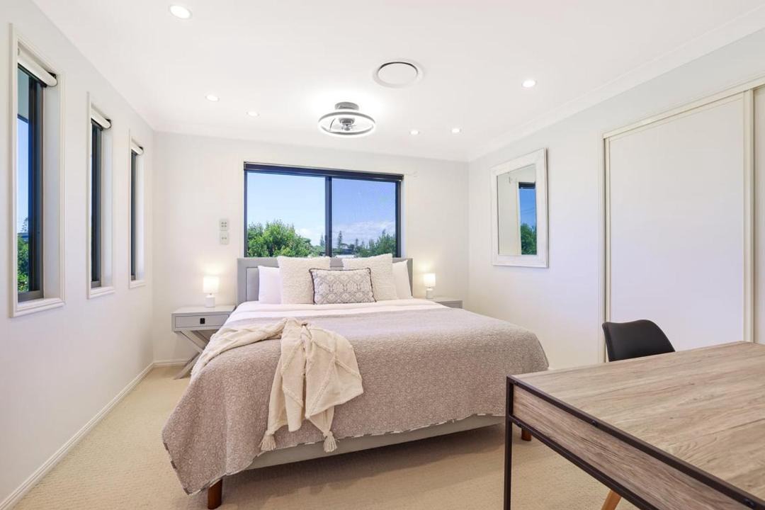 Photo of Bedroom in Elliott Heads