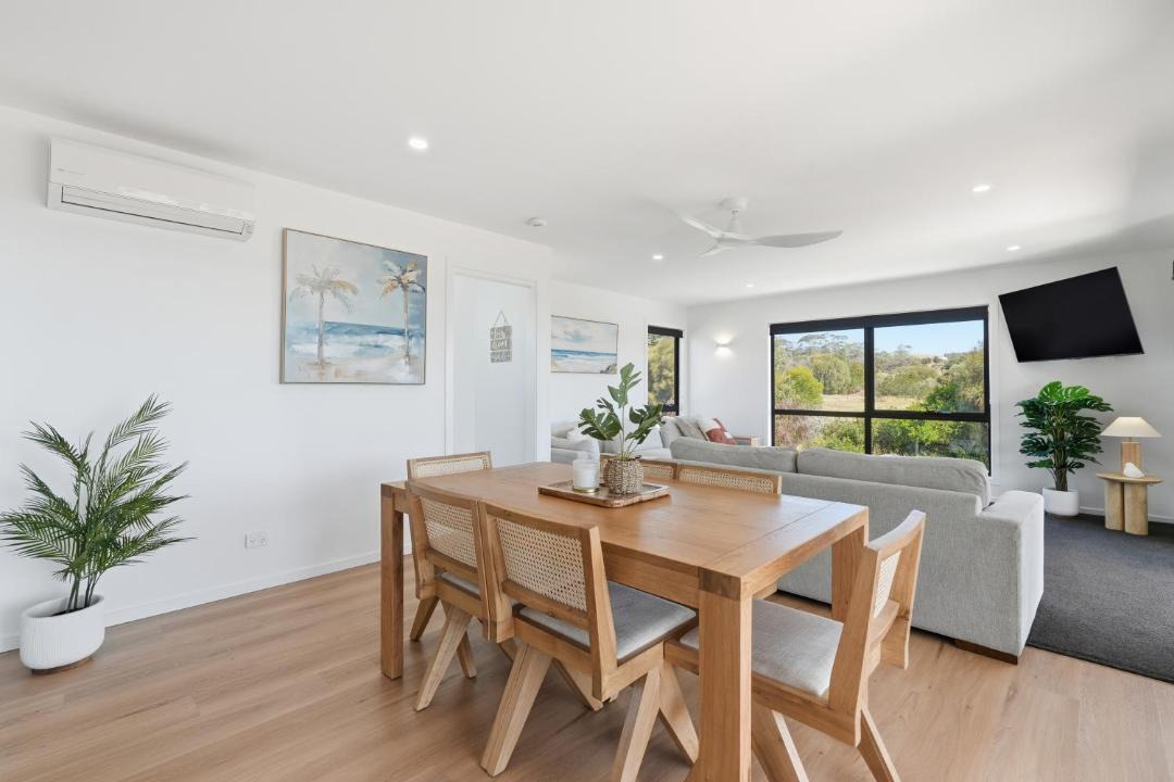 Photo of Others in Opossum Bay