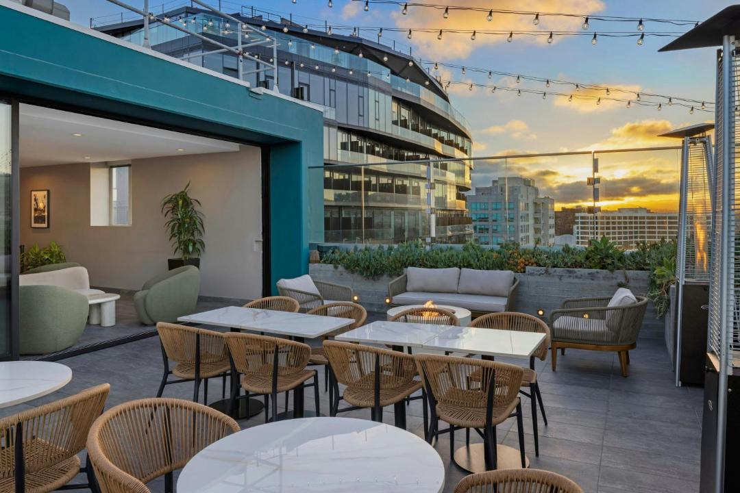 Photo of Patio Balcony in Carthay Circle
