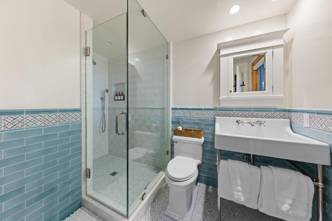 Photo of Bathroom in Kingswood Estates