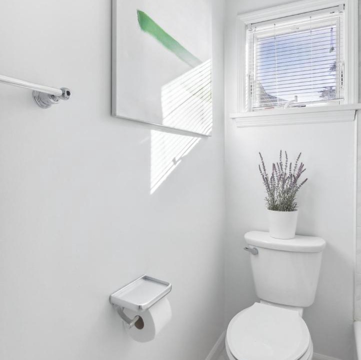 Photo of Bathroom in White Plains