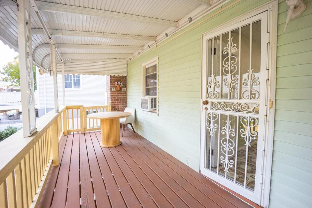 Photo of Patio Balcony in Southeast Yonkers