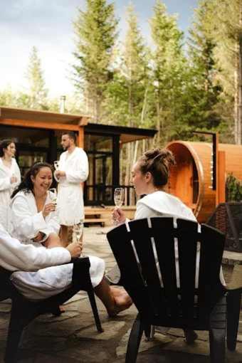 Photo of Others in Petite-Riviere-Saint-Francois