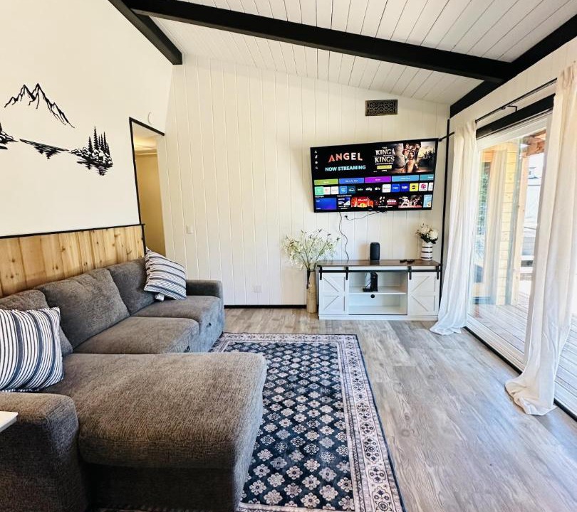 Photo of Livingroom in Lower Kingsbury