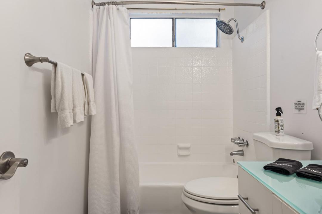 Photo of Bathroom in Wilshire