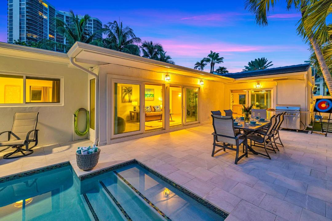Photo of Patio Balcony in Lauderdale Beach